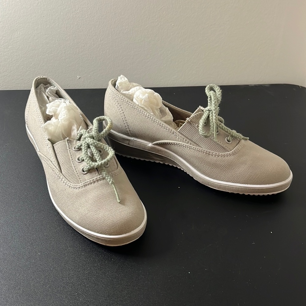 Grass Hopper wedges